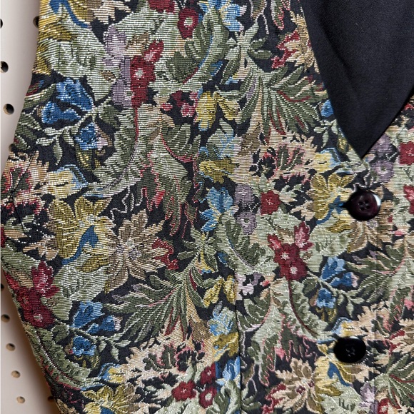 Vintage Floral Tapestry Vest - black on back - Picture 2 of 6